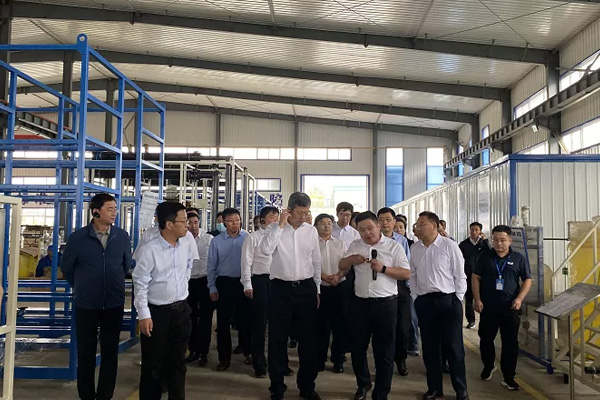 內(nèi)蒙古自治區(qū)黨委常委、通遼市委書(shū)記孟憲東攜考察團(tuán)到一諾環(huán)境考察指導(dǎo)