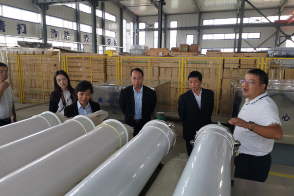 陜西航天建設(shè)集團(tuán)有限公司總經(jīng)理、黨委副書(shū)記謝明娟率隊(duì)赴遼寧一諾環(huán)保產(chǎn)業(yè)集團(tuán)開(kāi)展考察調(diào)研工作